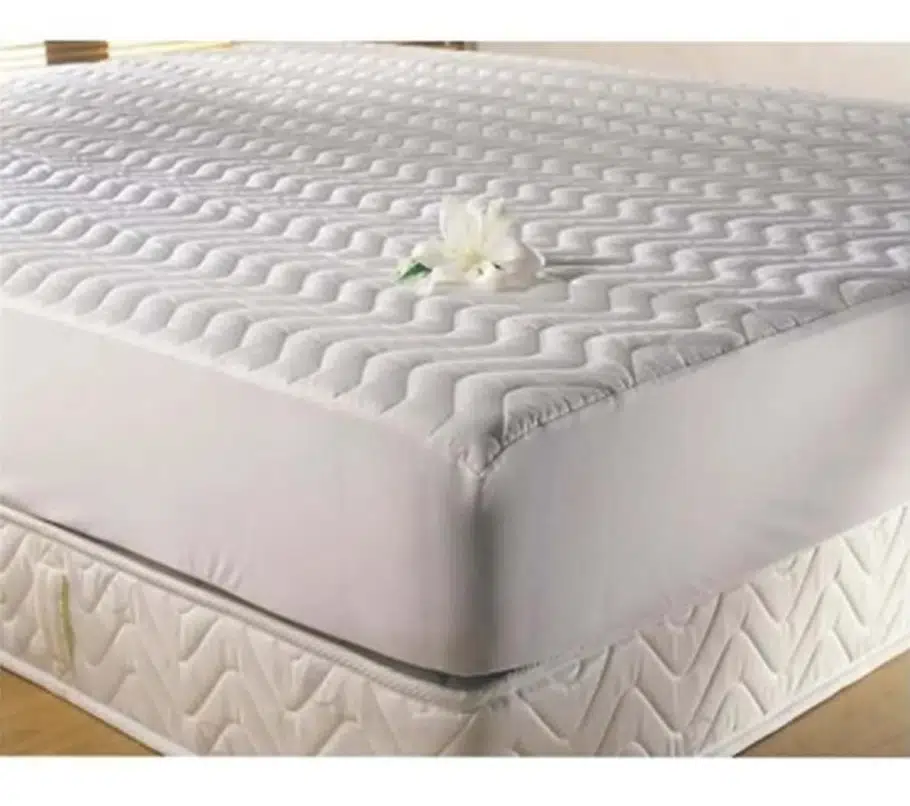 Livdora Kapitoneli Full Kenar Lastikli Sıvı Geçirmez Battal Tek Kişilik Alez (120x200+30)