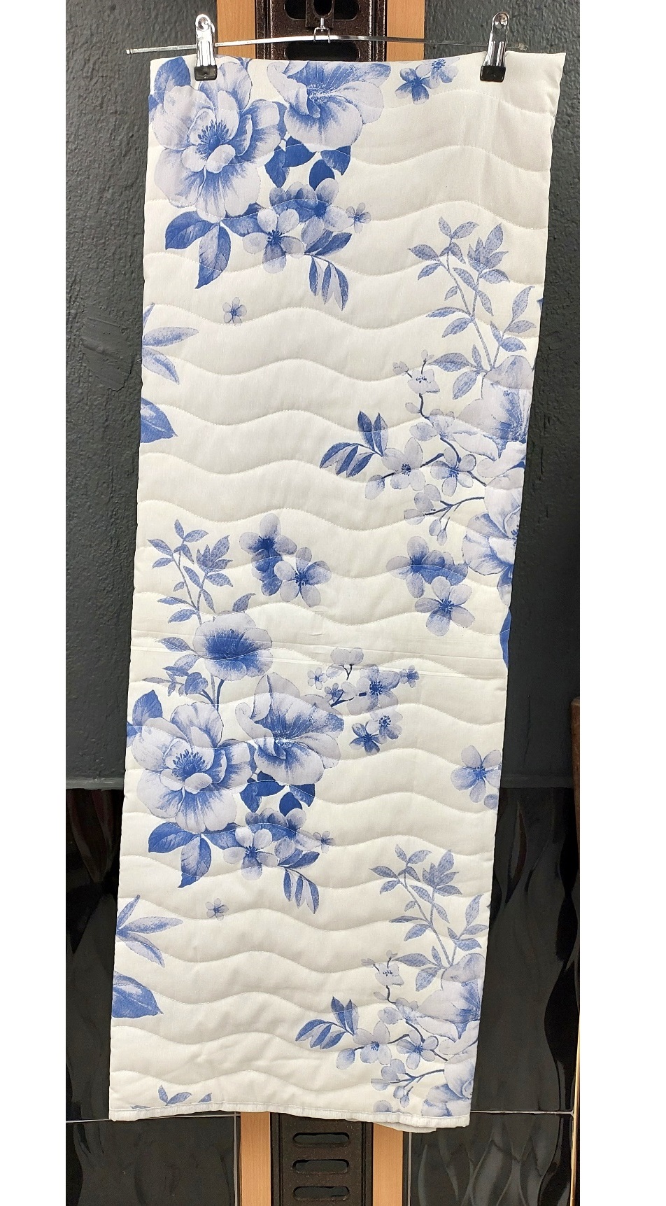 Ogi Home Pamuklu Çok Amaçlı Desenli Tek Kişilik Pike, Yatak Ört (160x230) - Mavi-Beyaz Ogi Home Pamuklu Çok Amaçlı Desenli Tek Kişilik Pike, Yatak Ört (160x230) - Mavi-Beyaz