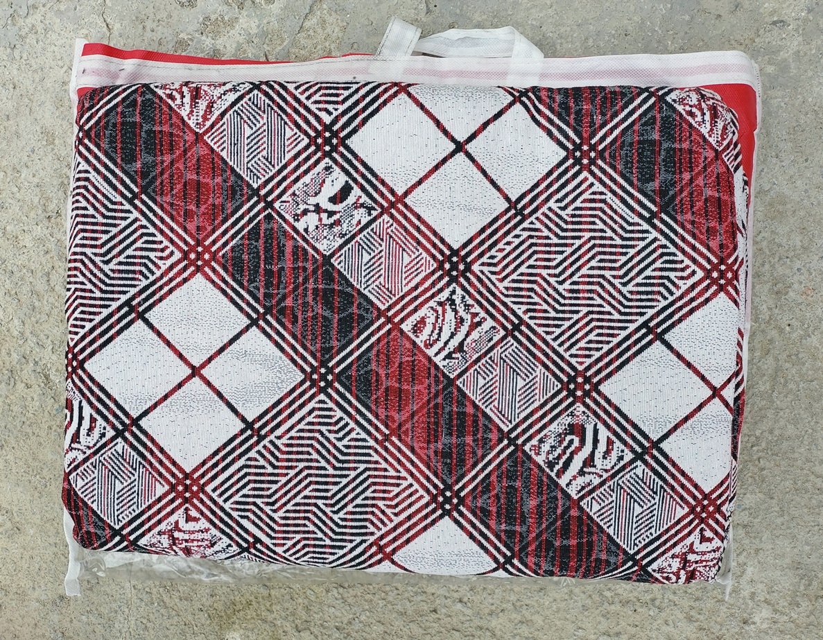 Polo Life Savan 4m2 Pamuklu Lastiksiz Halı Ört, Çok Amaçlı, Piknik Ört (170x245)-Kareli Kırmızı Polo Life Savan 4m2 Pamuklu Lastiksiz Halı Ört, Çok Amaçlı, Piknik Ört (170x245)-Kareli Kırmızı